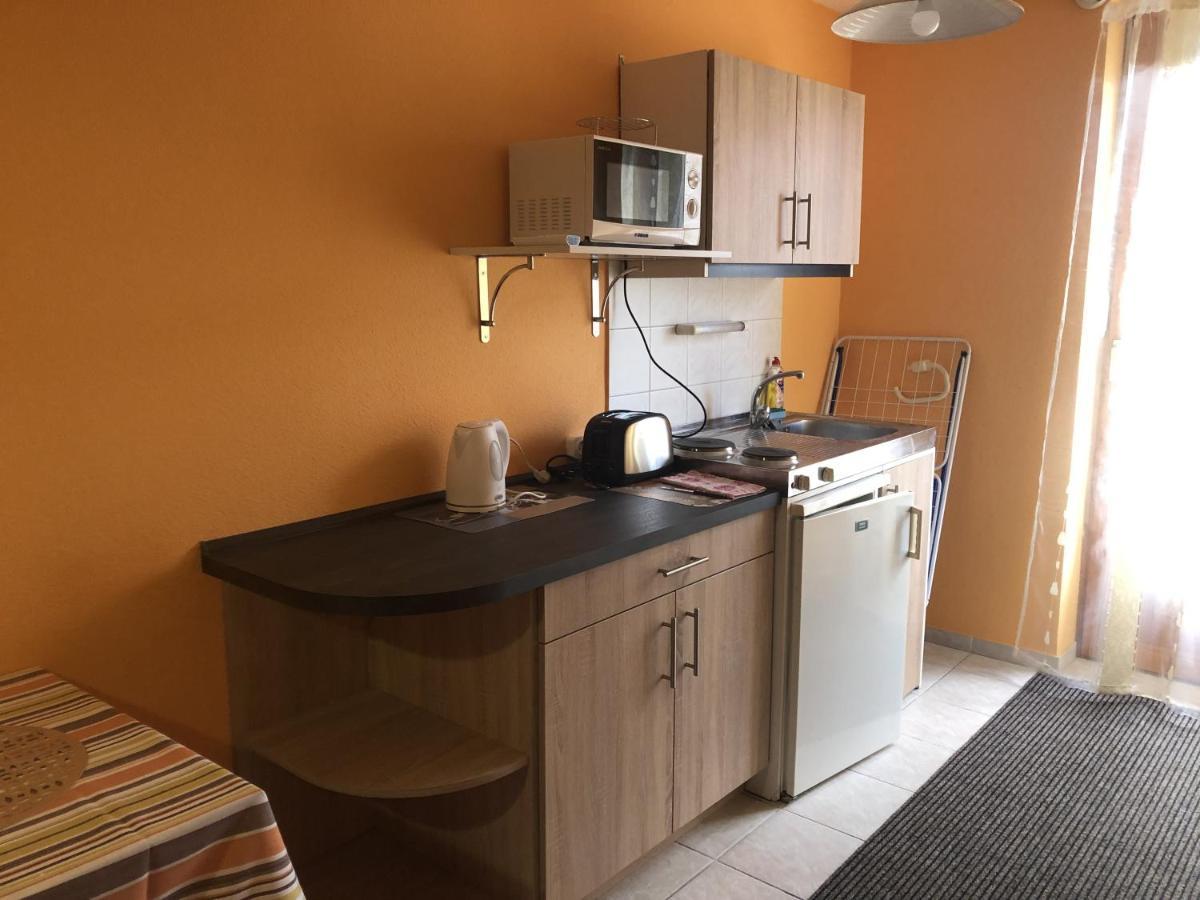 Respect Apartament Хевиз Экстерьер фото